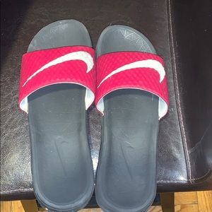 Nike Slides (Red)